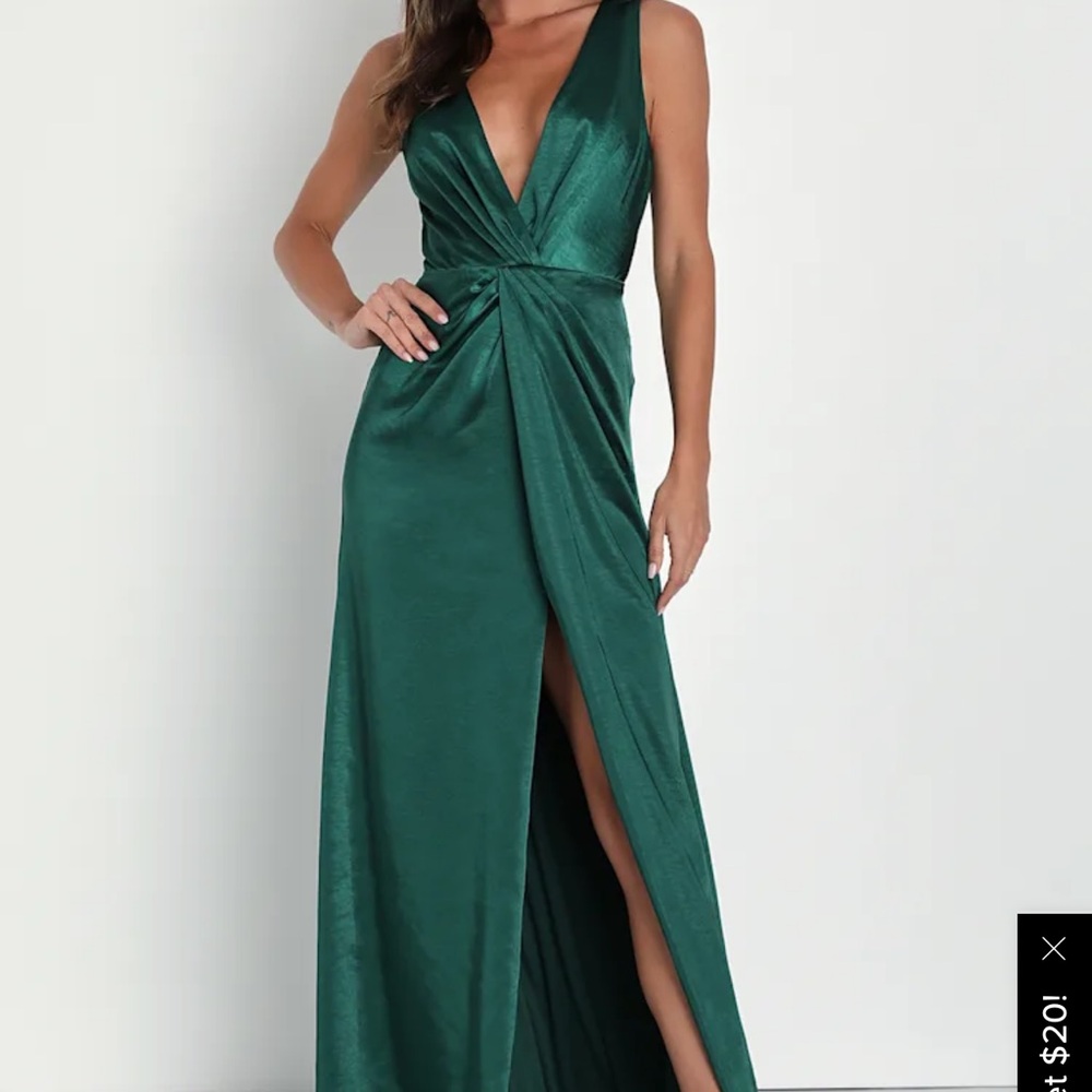 Lulu's Emerald Green Wedding Dress